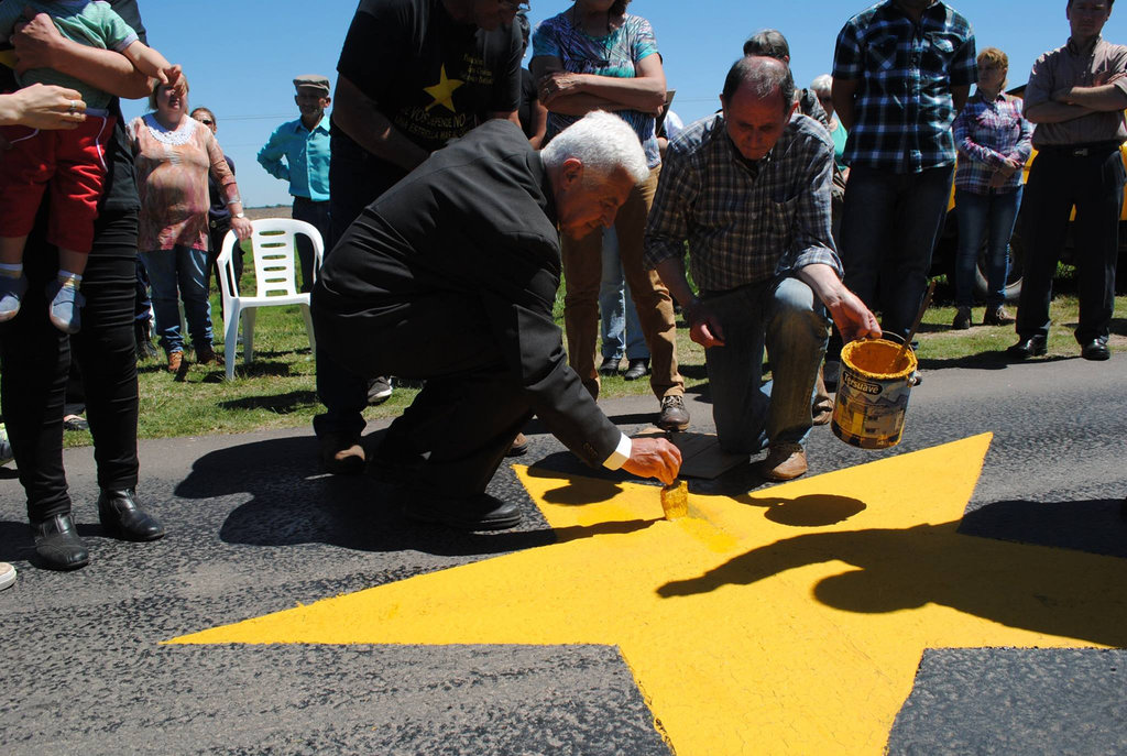 El Foro «Juntos por Garay» y la Fundación lanzan la Campaña Estrellas Amarillas en Ruta 1